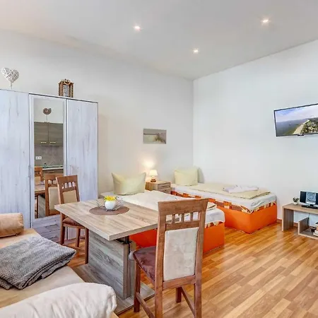 Διαμέρισμα Pier 1, App 5 *